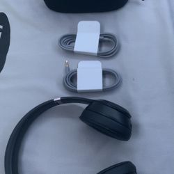 Beats Solo 4 Bluetooth Wireless 