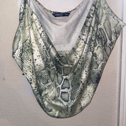 Beautiful Shirt Size 0XL Made In Chine Selling For $10