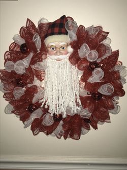 14 inch Deco mesh wreath