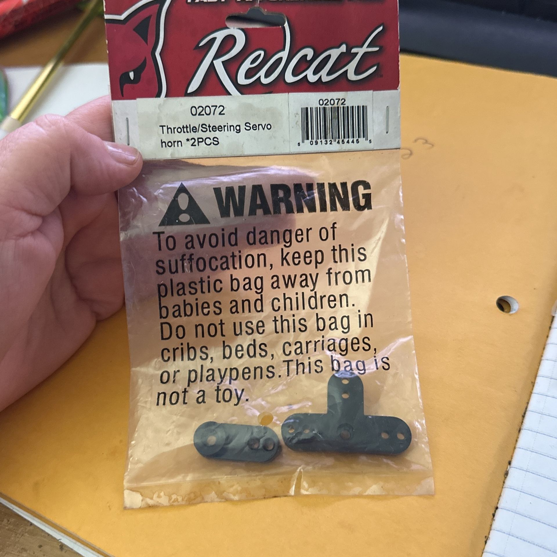 Redcat Throttle/Steering Servo horn 2PCS
