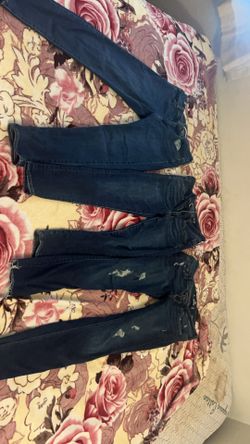 Hollister And Levi’s And AE Jeans