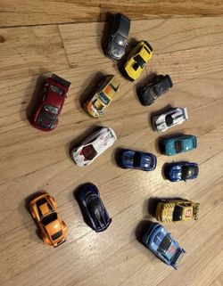 Lot of 14 Toy collectible Sports Cars HOTWHEELS, Matchbox etc