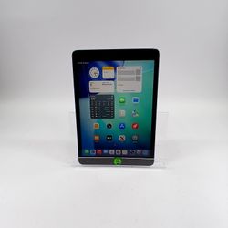 WiFi Only Apple iPad 8th Gen 32GB 26.3.1 Silver MYN32LL/A