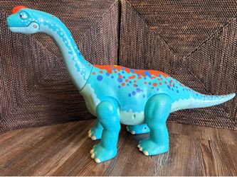 Jim Henson’s Dinosaur Train Walk & Stomp Arnie The Argentinosaurus By Tomy