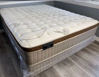 Queen Size Organic Cloud Comfort Europillow Top Mattress And Boxspring