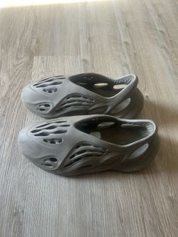 Yeezy Foamrunner