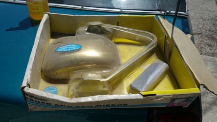 Truck side mirror