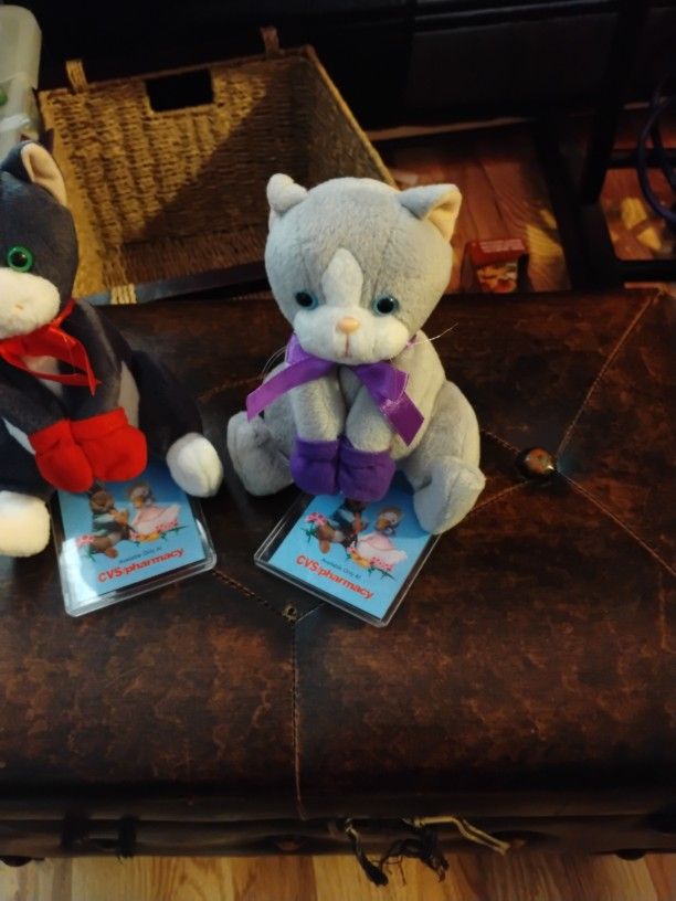 Peter Cotton Tails ...The 3 Little Kittens