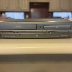 Magnavox DVD/VCR Combination Player
