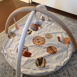 Space Play Mat For Tummy Time 