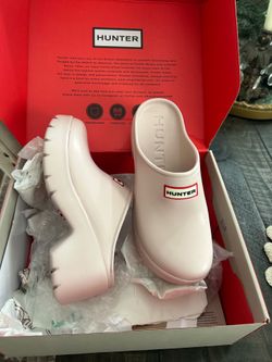 Pink Hunter clogs