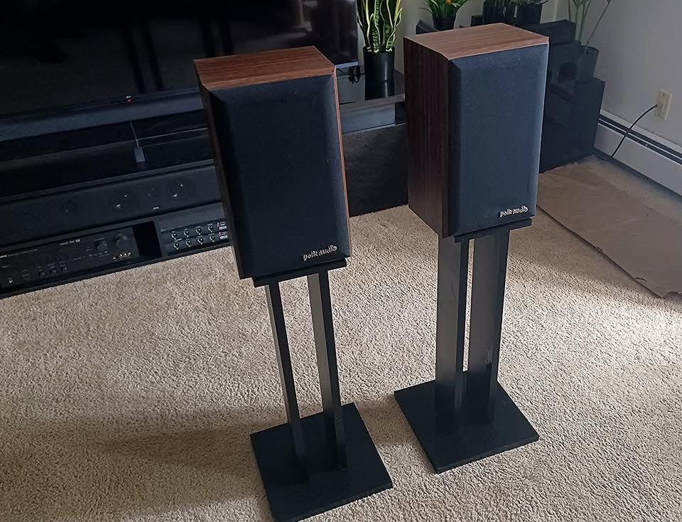 Polk Audio Monitor 4