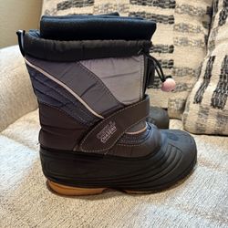 Girls Snow Boots Size 13c 