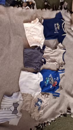 Onesies 0-3 months