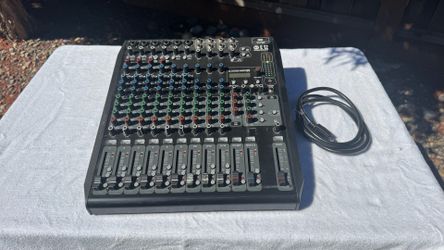 RCF E 12 mixer