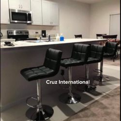 New 4 Black Bar Stools 