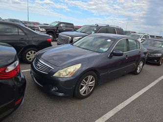 2011 INFINITI G37