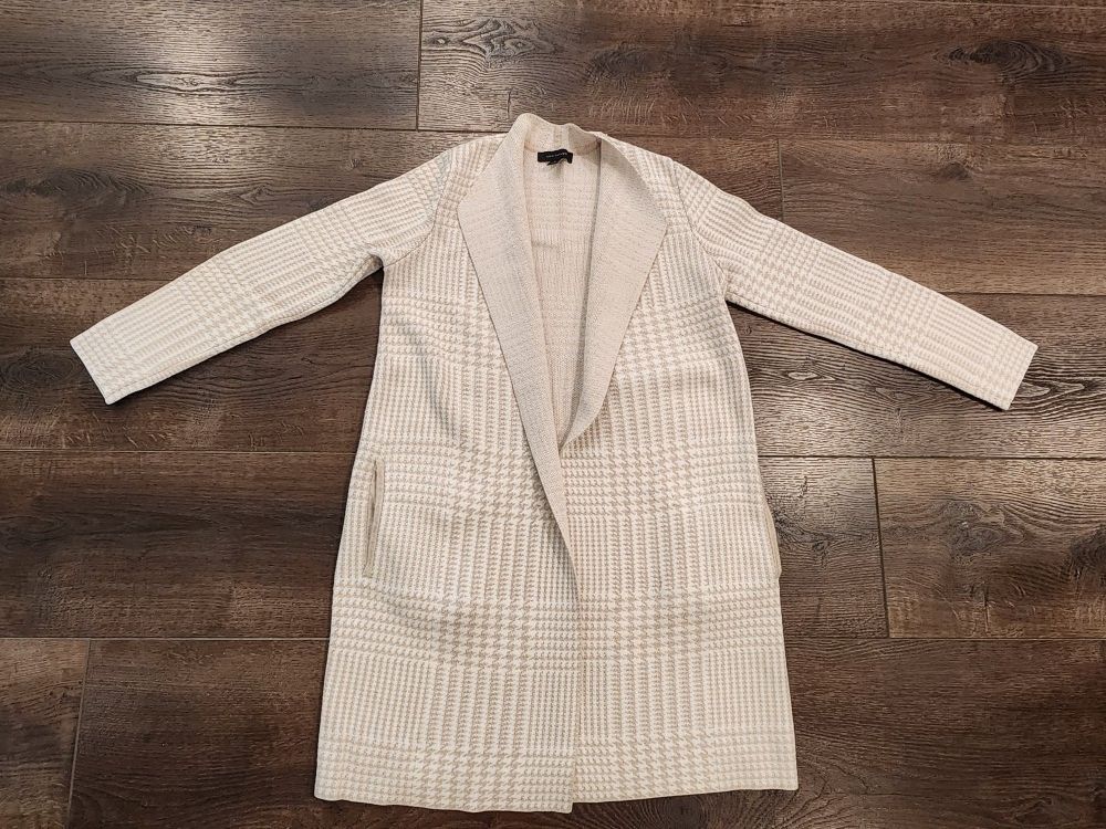 ANN TAYLOR coat size M, great condition 