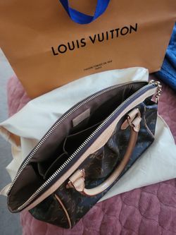 LV Purse (Louis Vuitton) for Sale in Irvine, CA - OfferUp