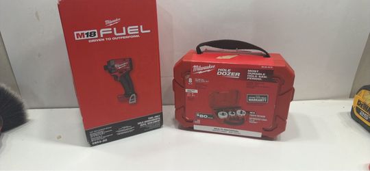 Milwaukee M18 Fuel Impact Driver & Hole Dozer Kit