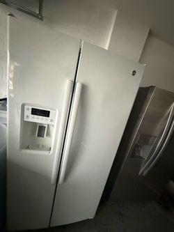 (Price Is $200) GE Fridge