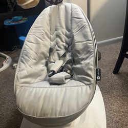 4moms MamaRoo Multi-Motion Baby Swing, Bluetooth Enabled with 5 Unique Motions, Black