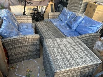 Outdoor Wicker Style Patio Set