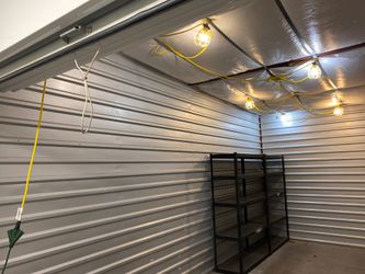 Work lighting great for storage unit or construction workers job site... String Light 5 led bulbs