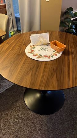 🍱 Small Table Wood Top, Metal base