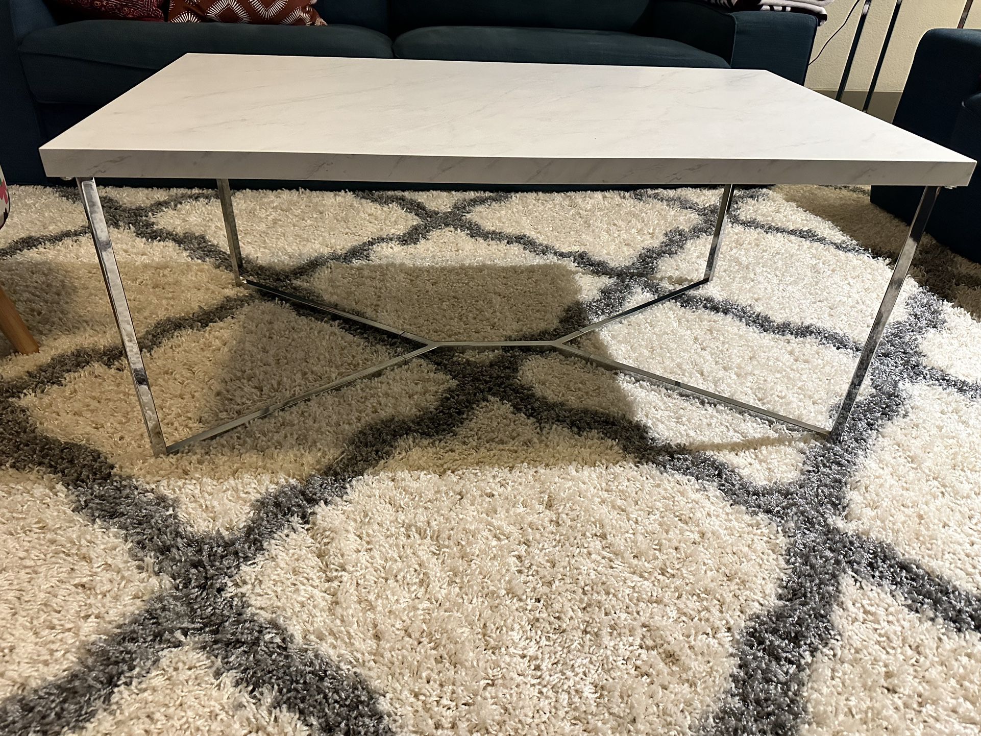 Center Coffee Table And End Table For Sale 