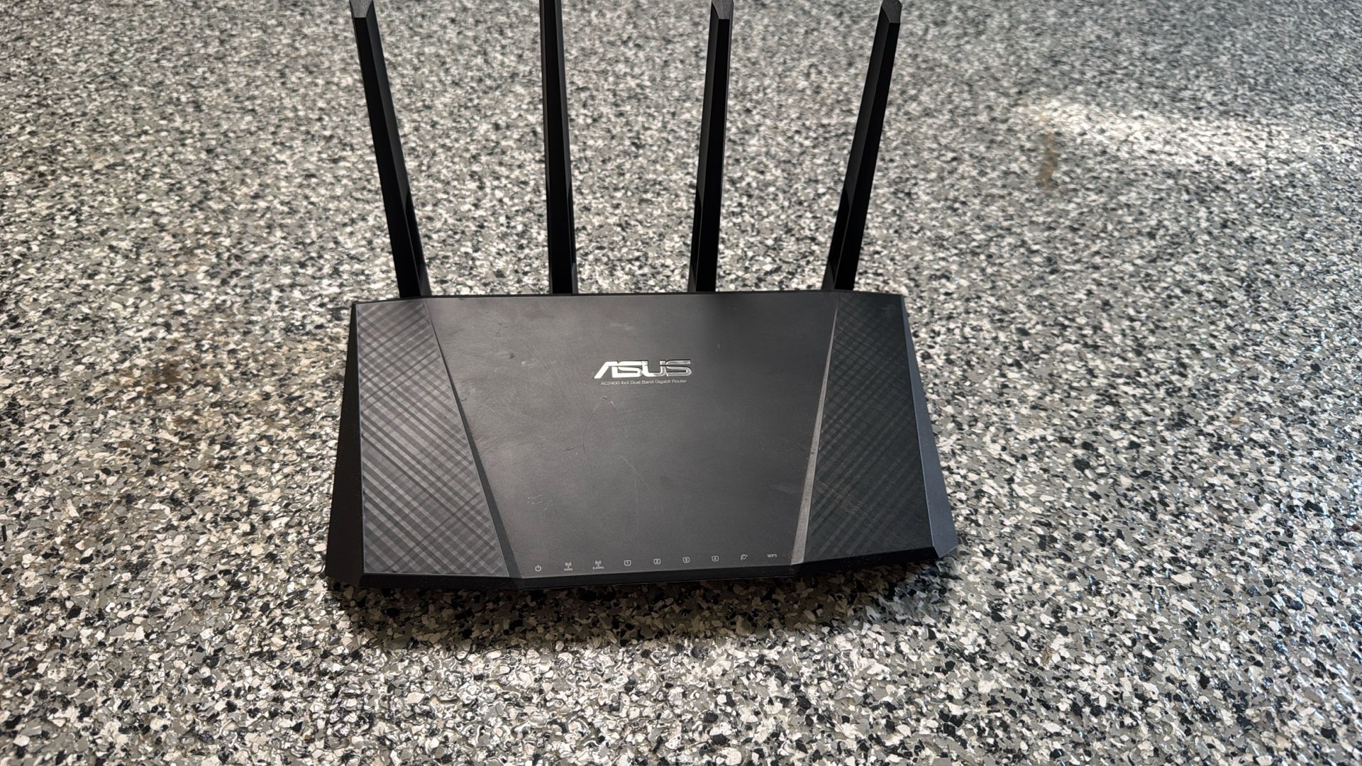 ASUS AC2400 Dual Band Gigabit Router
