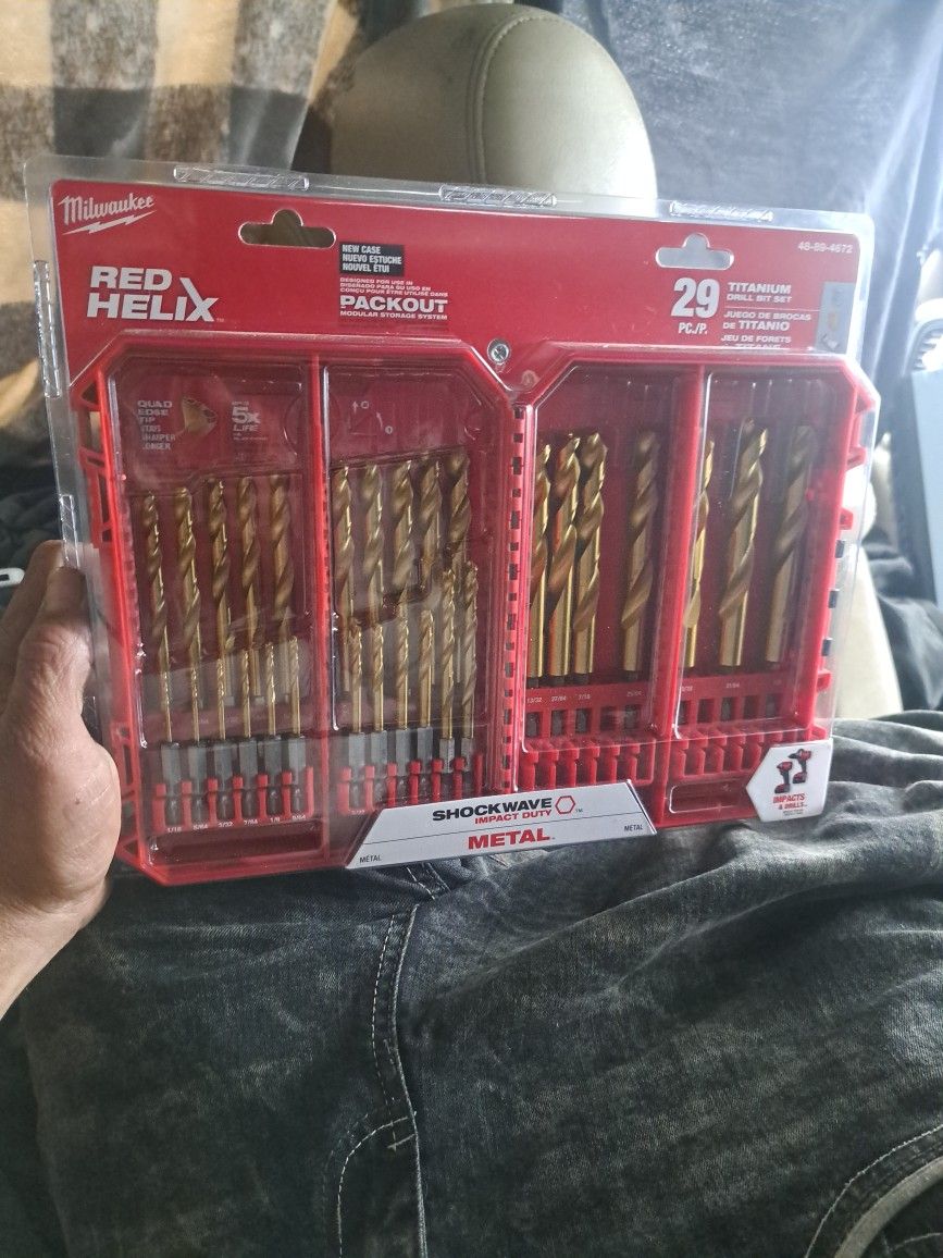 Twenty nine piece milwaukee drill bit set