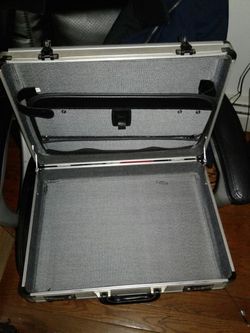 Brief aluminum case