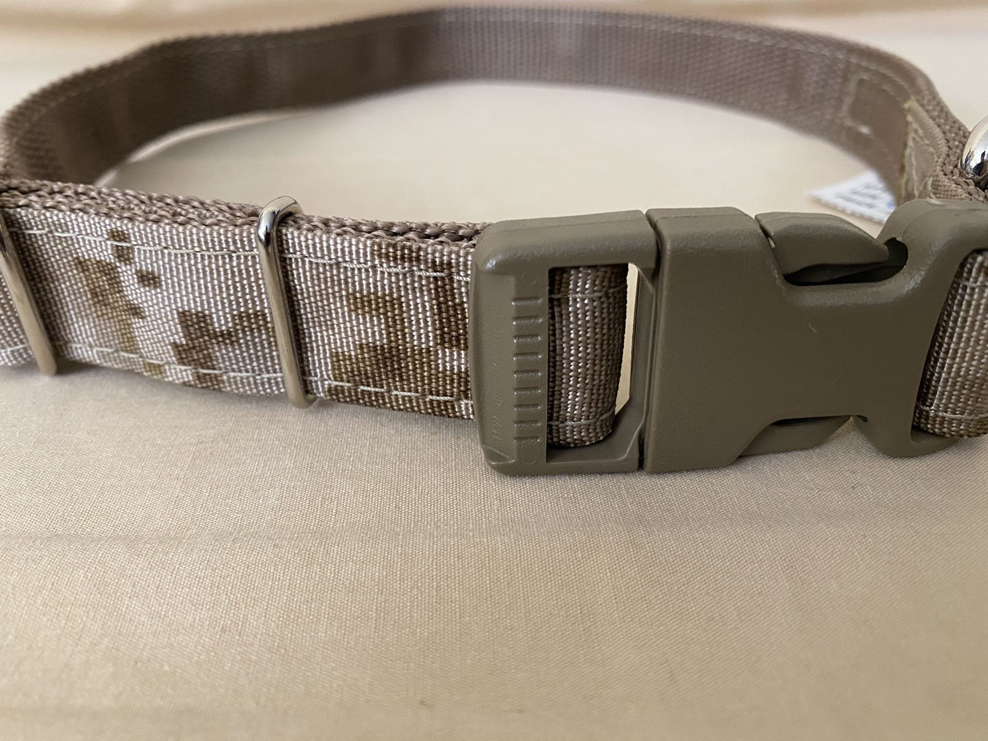 Large Digital Sand Dog Collar New