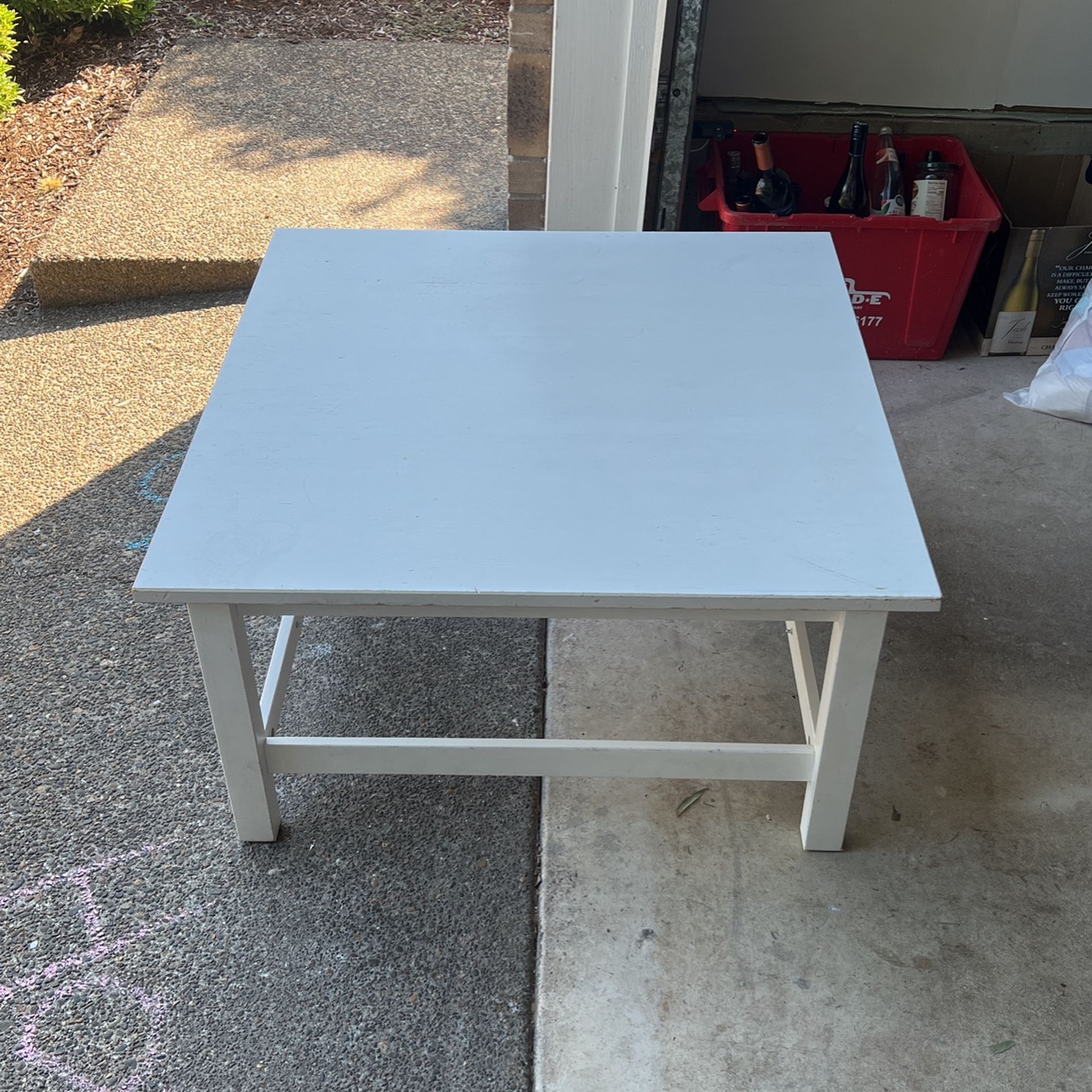 White Coffee Tables For Sale 