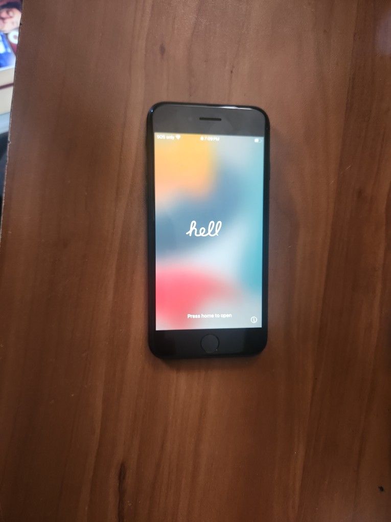  📱iPhone SE (2nd Gen) - 64GB - Unlocked - iOS 18.5 $80