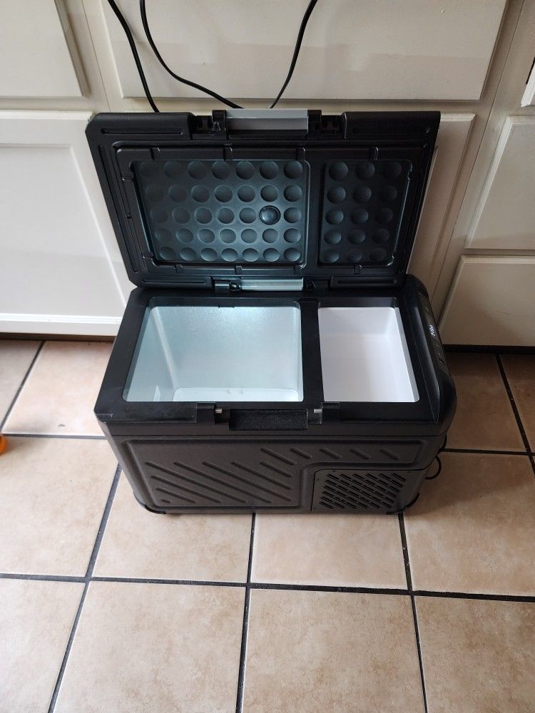 Cooler Electric Refrigerator Portable 26Quarts