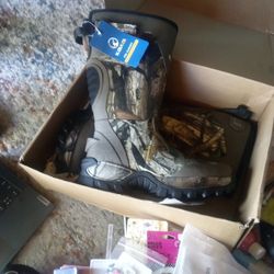 Brand New KaLKal Men's Hunting Boots Sz 12