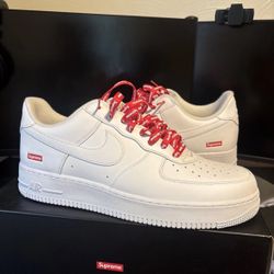 Nike Air Force 1 Low Supreme White Size 9.5