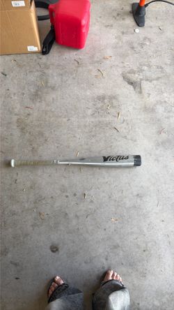 Victus vandal grey bat