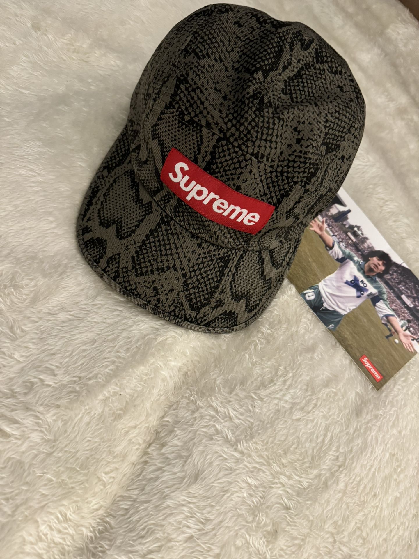 Supreme Hat 