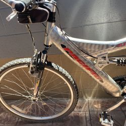Pacific Ultra V mountain bike
