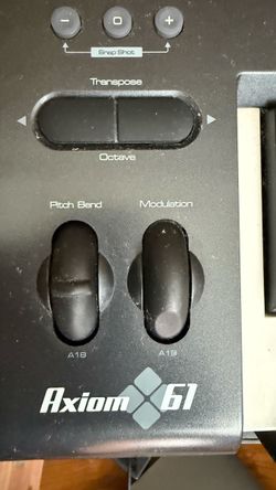 Axiom Midi controller Keyboard