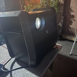 RCA PORTABLE PROJECTOR