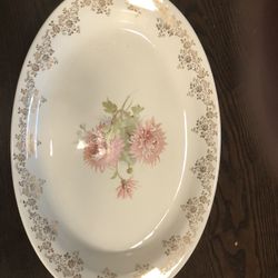 Vintage HomerLaughlin Table wear