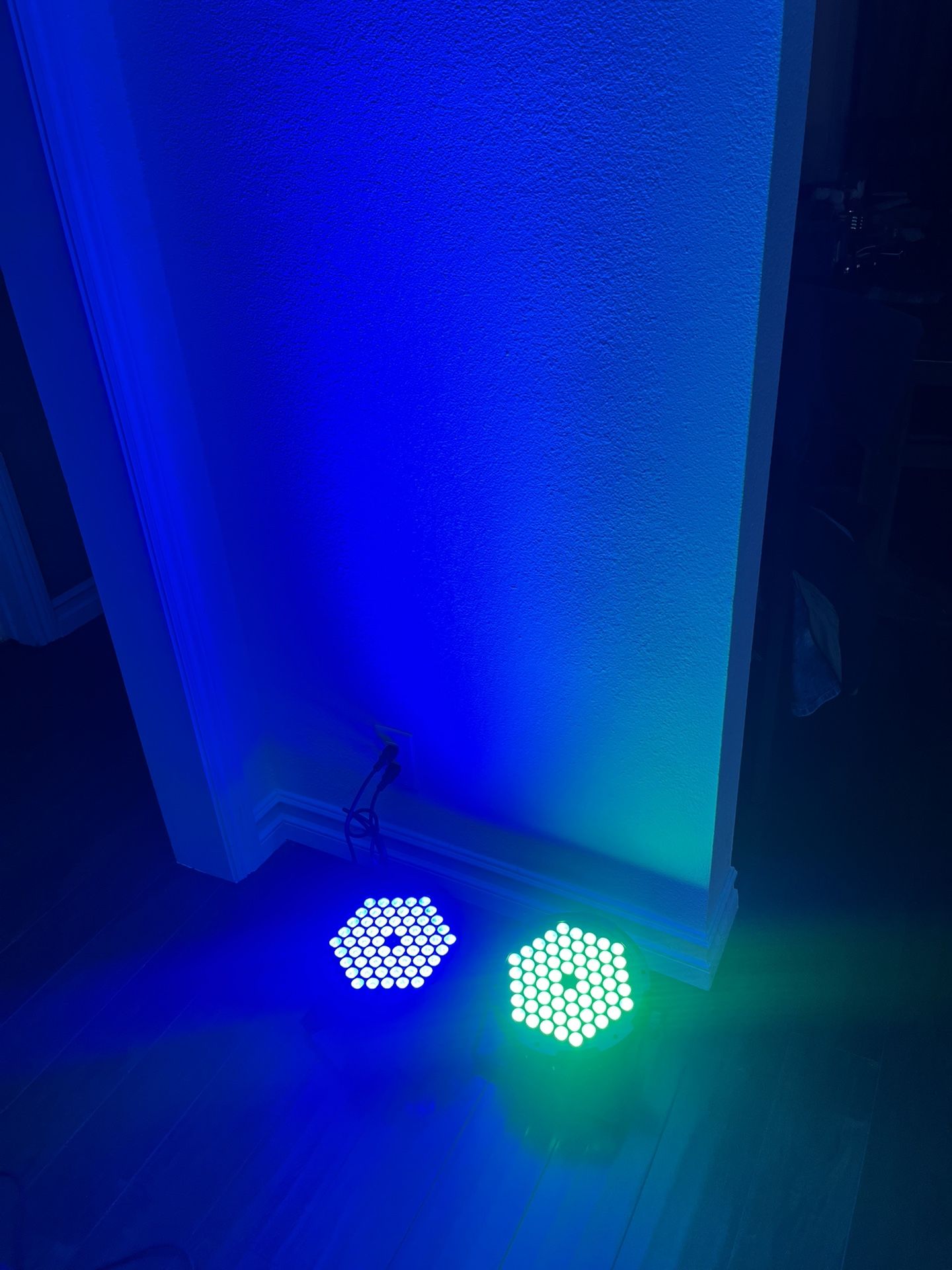 2 Dj 60 LED PAR Wash changing colors Wash RGB Lights Party Light for Any Event With Remote Control