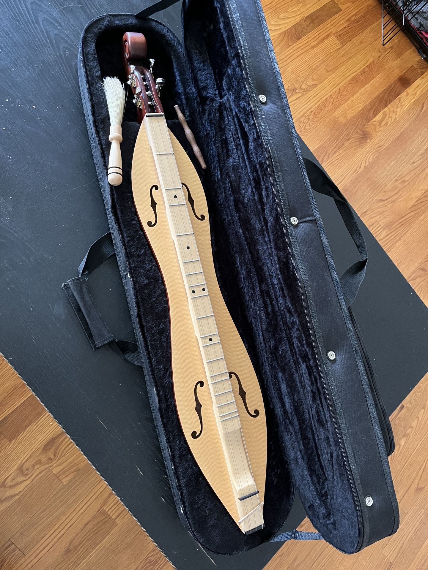 Mountain Dulcimer