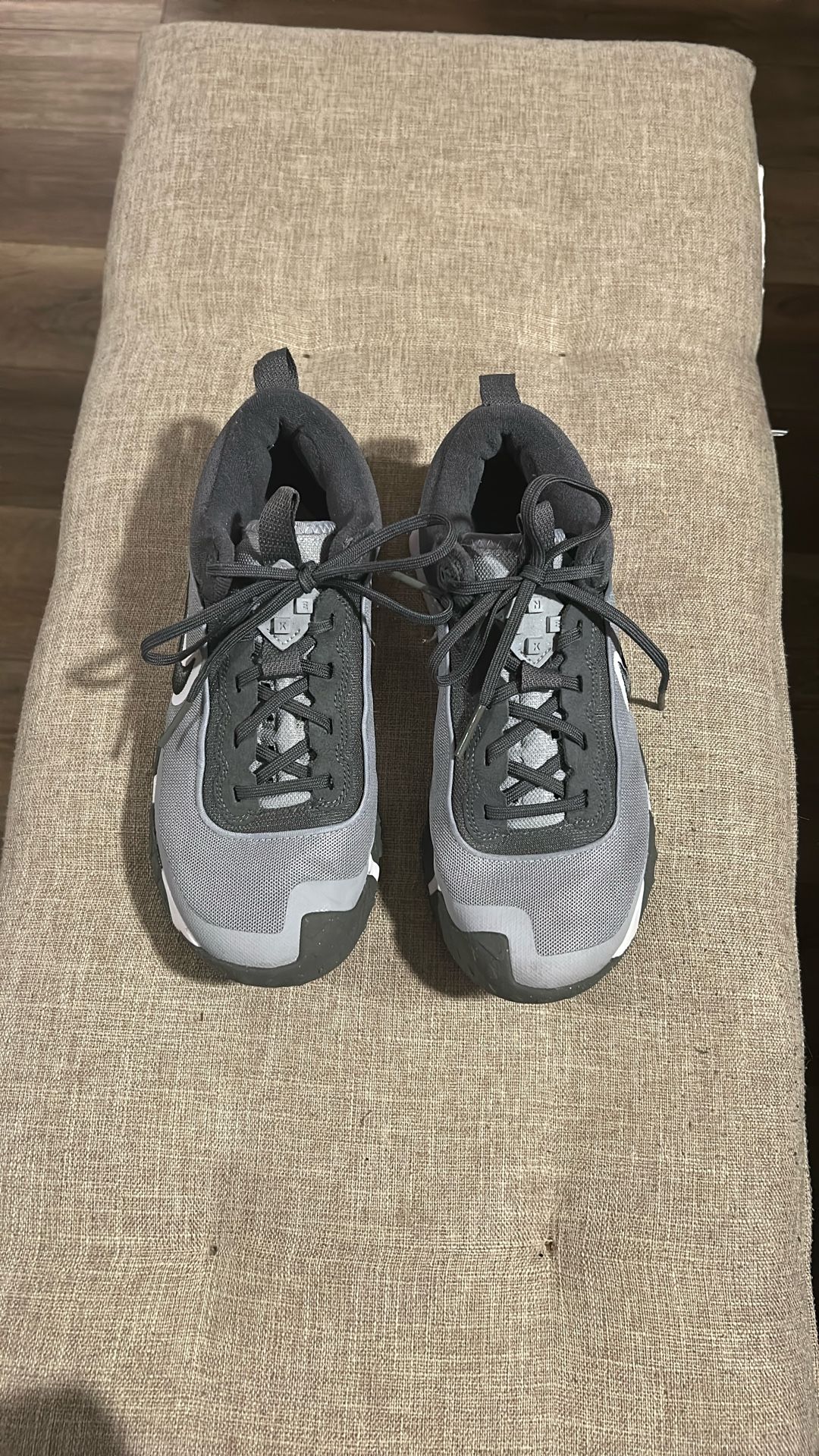 Nike Turf Shoes Men’s 7.5