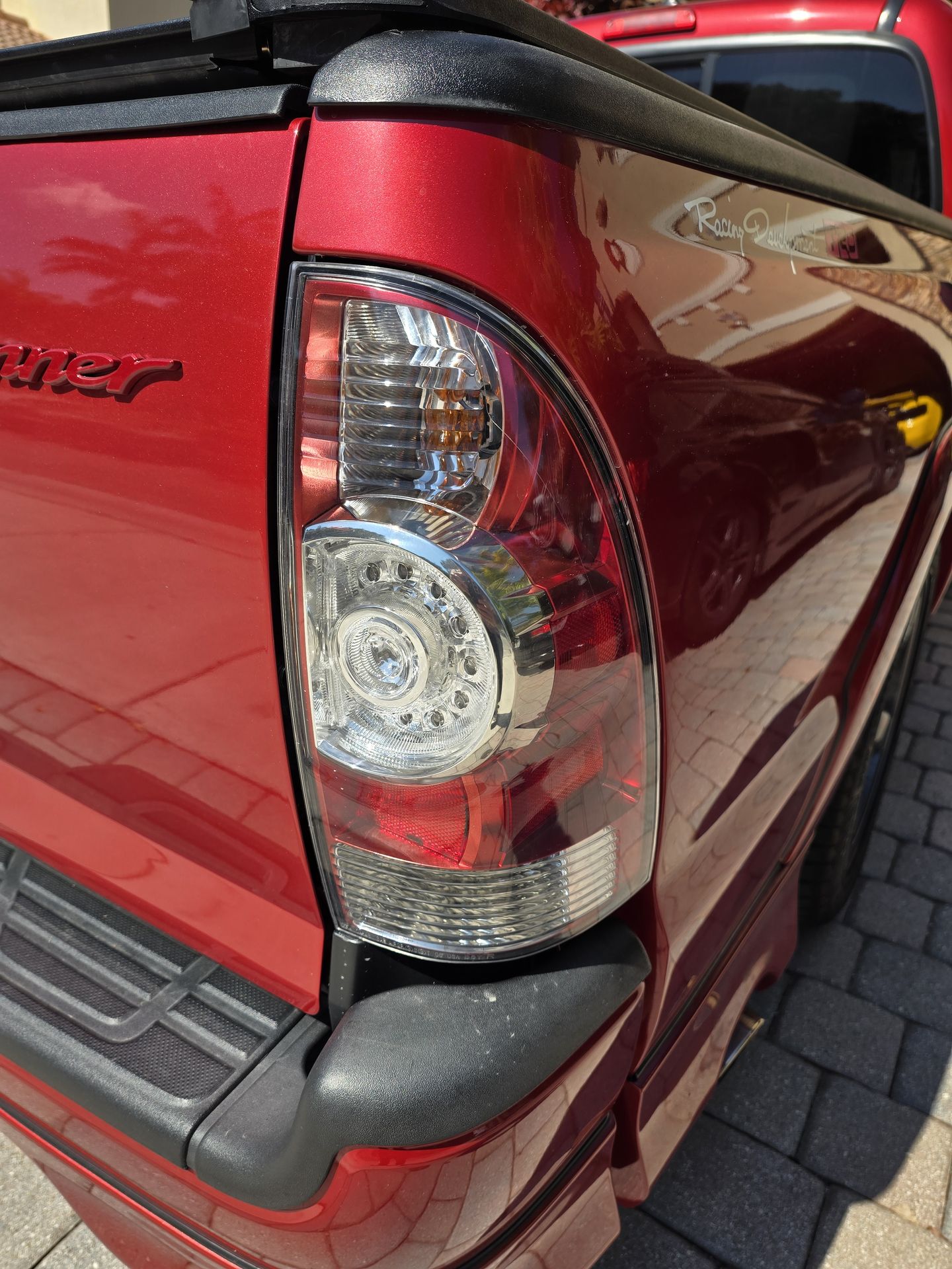 05-15 tacoma tailights