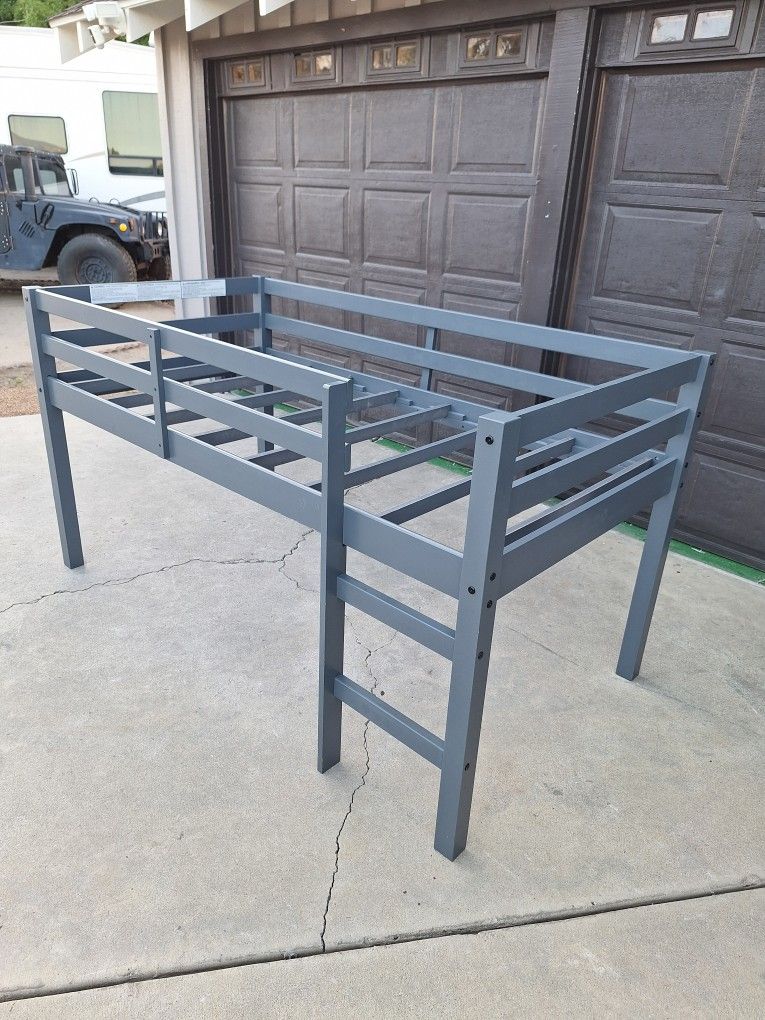 Twin Size Loft Bed